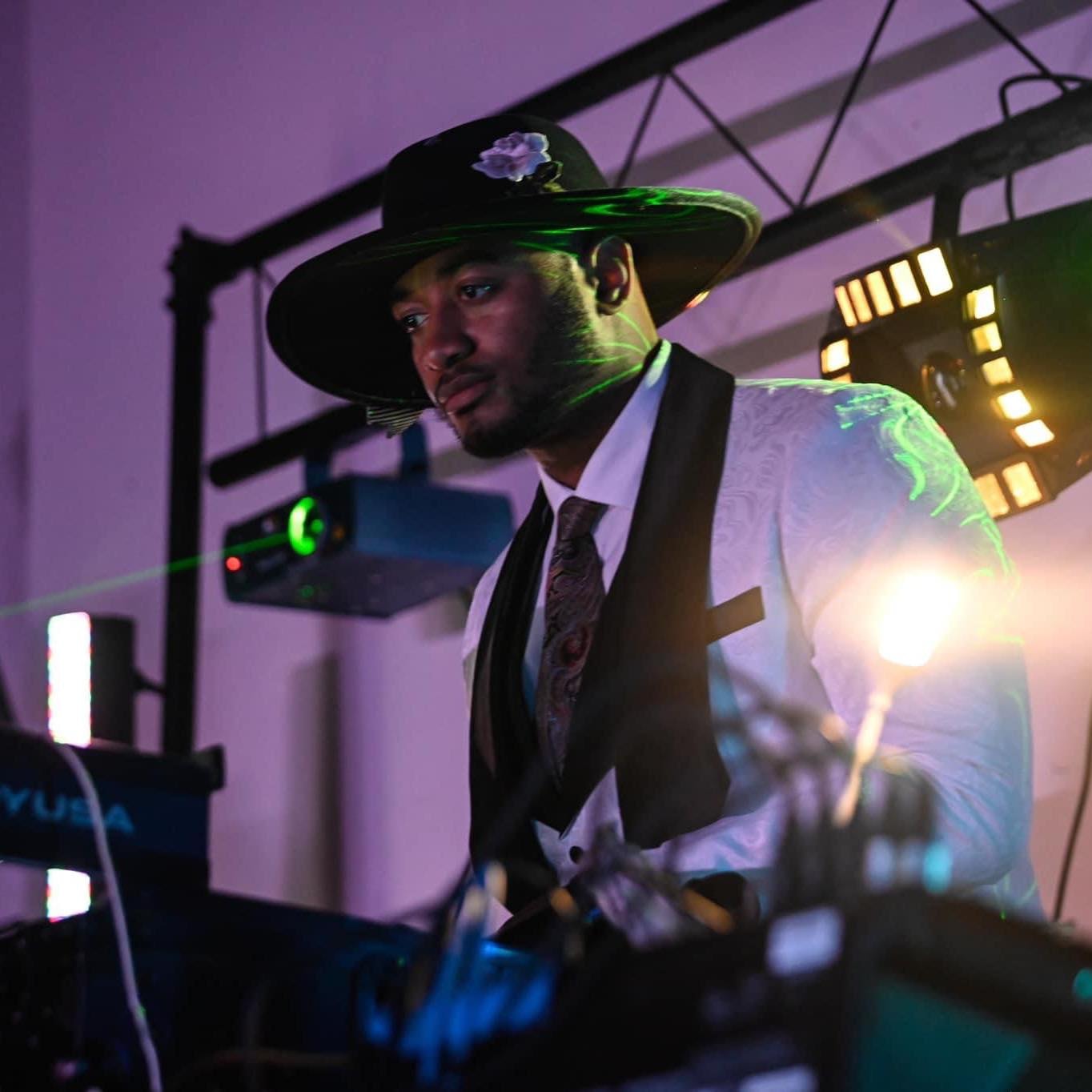 DJ and Sound Engineering program at Peoria Fashion Week Academy